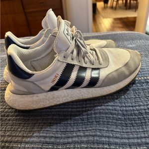Adidas Iniki Runner